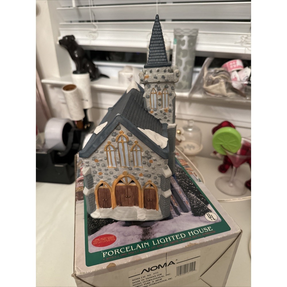 Vtg  Dickensville Porcelain Lighted Cobblestone Church w/ Steeple Rex & Lee 1990 - Picture 8 of 11